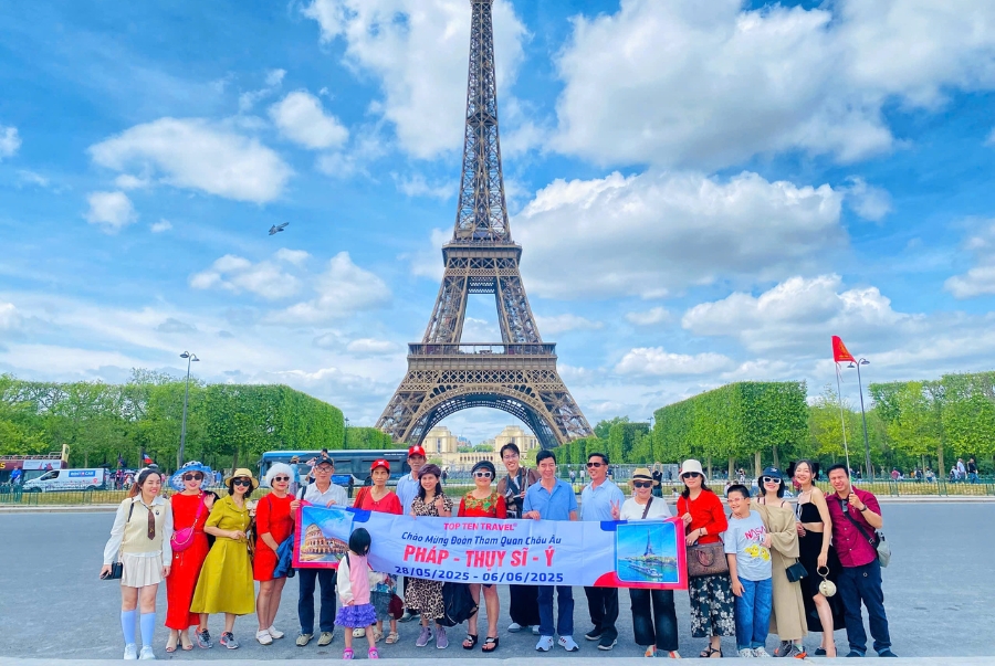 Tổng hợp tour du lịch Châu Âu mùa thu 2025 trọn gói giá ưu đãi