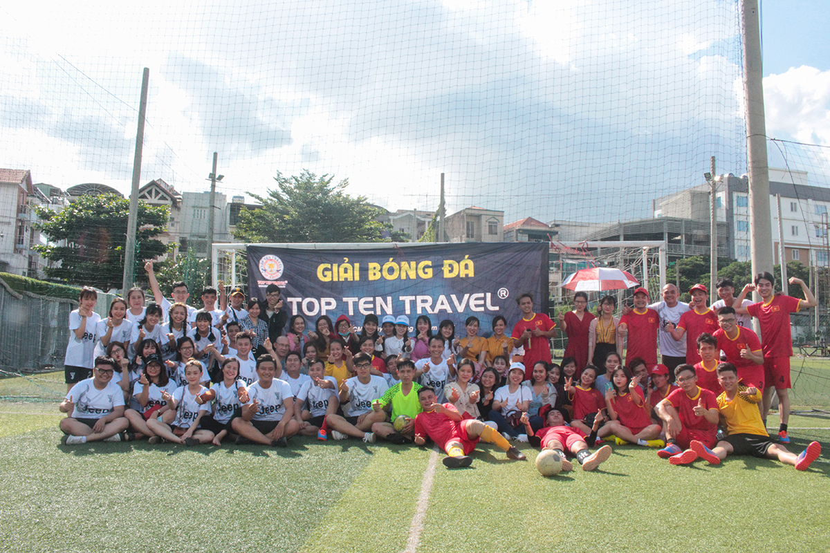 Top Ten Travel sôi nổi giải bóng đá cho nhân viên