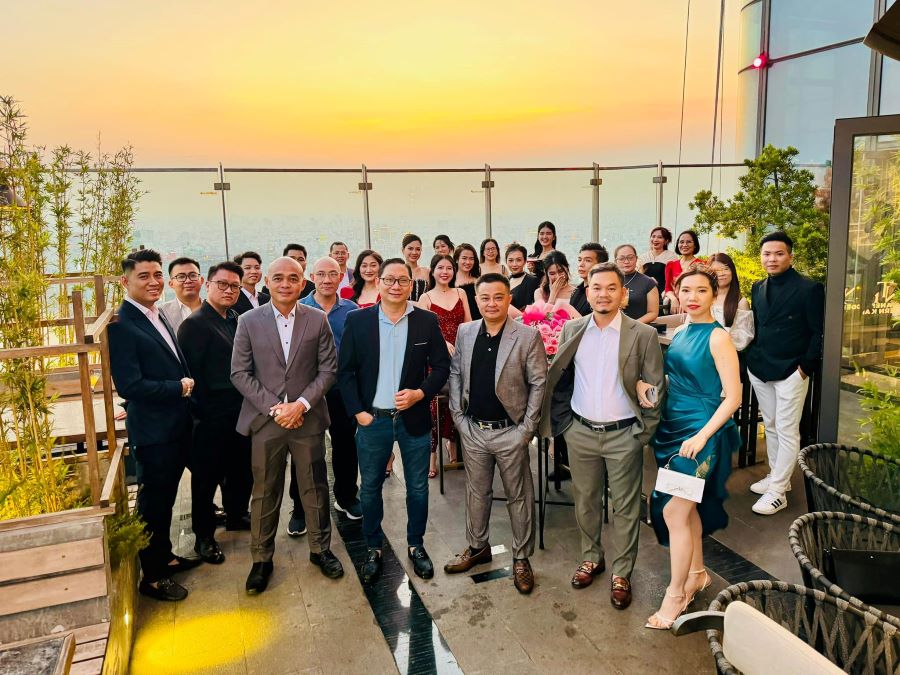 'Dấu Ấn Rồng' Đêm Tiệc VIP Dành Cho Ban Lãnh Đạo Cấp Cao Của Top Ten Travel