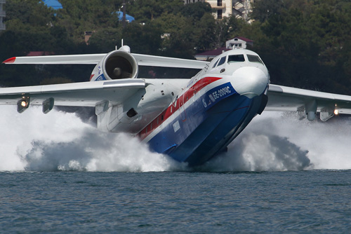 Hơn 5 triệu cho 25 phút ngồi thủy phi cơ ngắm vịnh Hạ Long