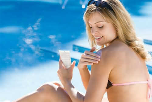 Làm thế nào để chăm sóc sắc đẹp khi đi du lịch?