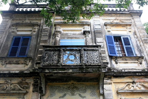 Độc đáo làng biệt thự cổ Nha Xá