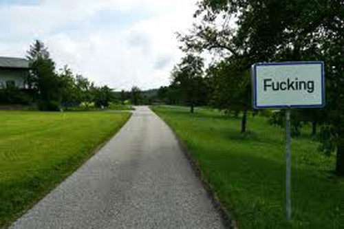 Những địa danh gợi tình khiến du khách đỏ mặt