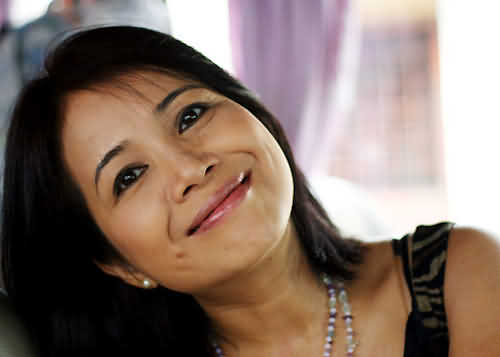 Trở về sàn diễn quê nhà