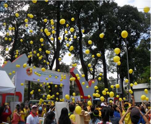 Tuổi trẻ Top Ten Travel mang ước mơ hòa cùng ước mơ