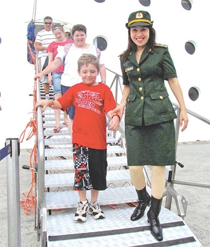 Ngành du lịch và Bộ đội biên phòng phối hợp đón khách quốc tế