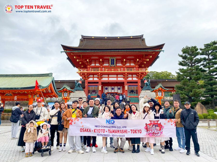 Tết Giáp Thìn 2024 có nên đi du lịch xuất ngoại hay không?