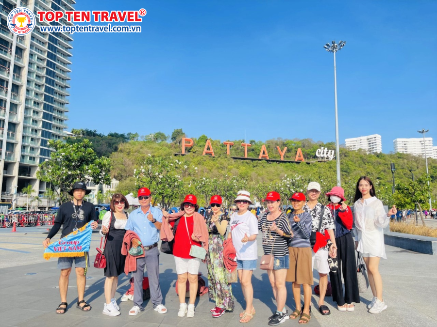 Du lịch đón Tết - Xu hướng mới của nhiều gia đình Việt