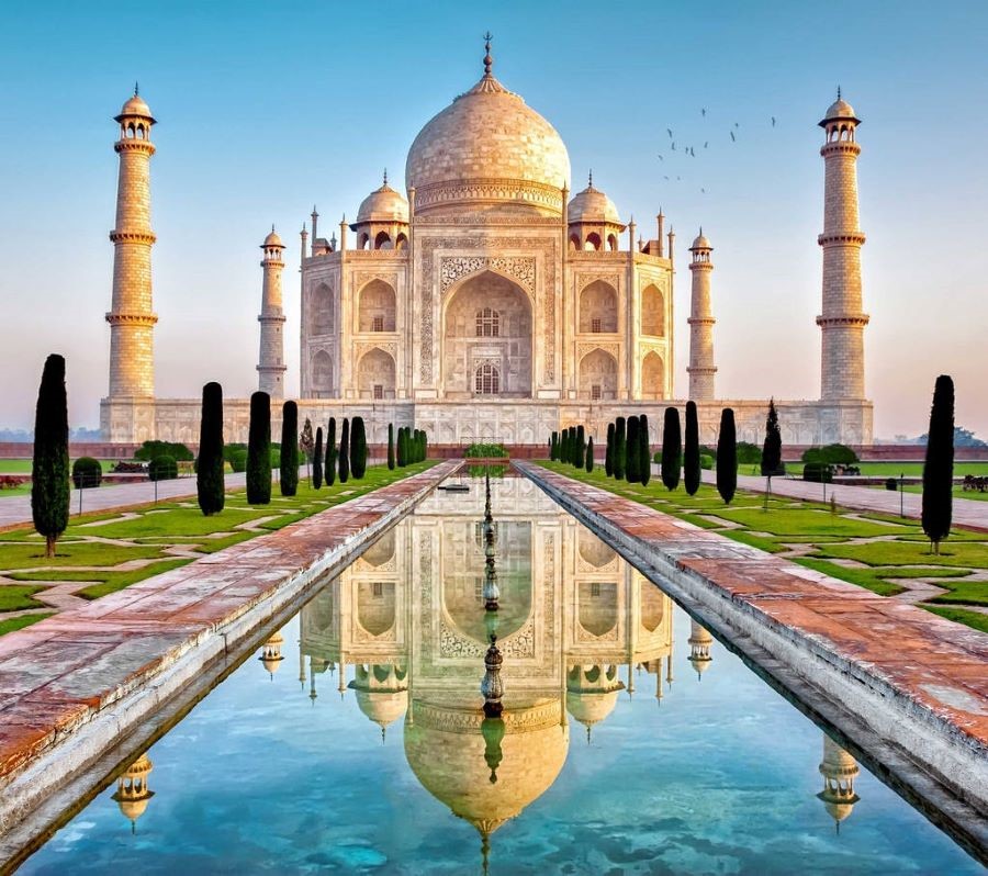 Đền Taj Mahal - niềm tự hào của người dân Ấn Độ