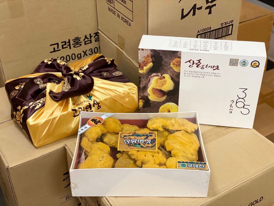 Đi Hàn Quốc nên mua quà gì về?