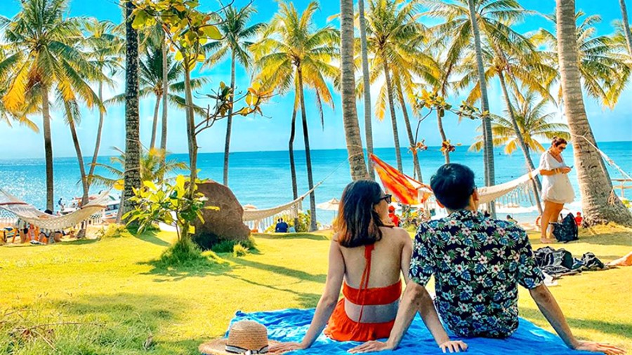 Những trang phục đi biển đẹp nhất 2023