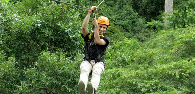 Ngắm Angkor từ dây đu tử thần