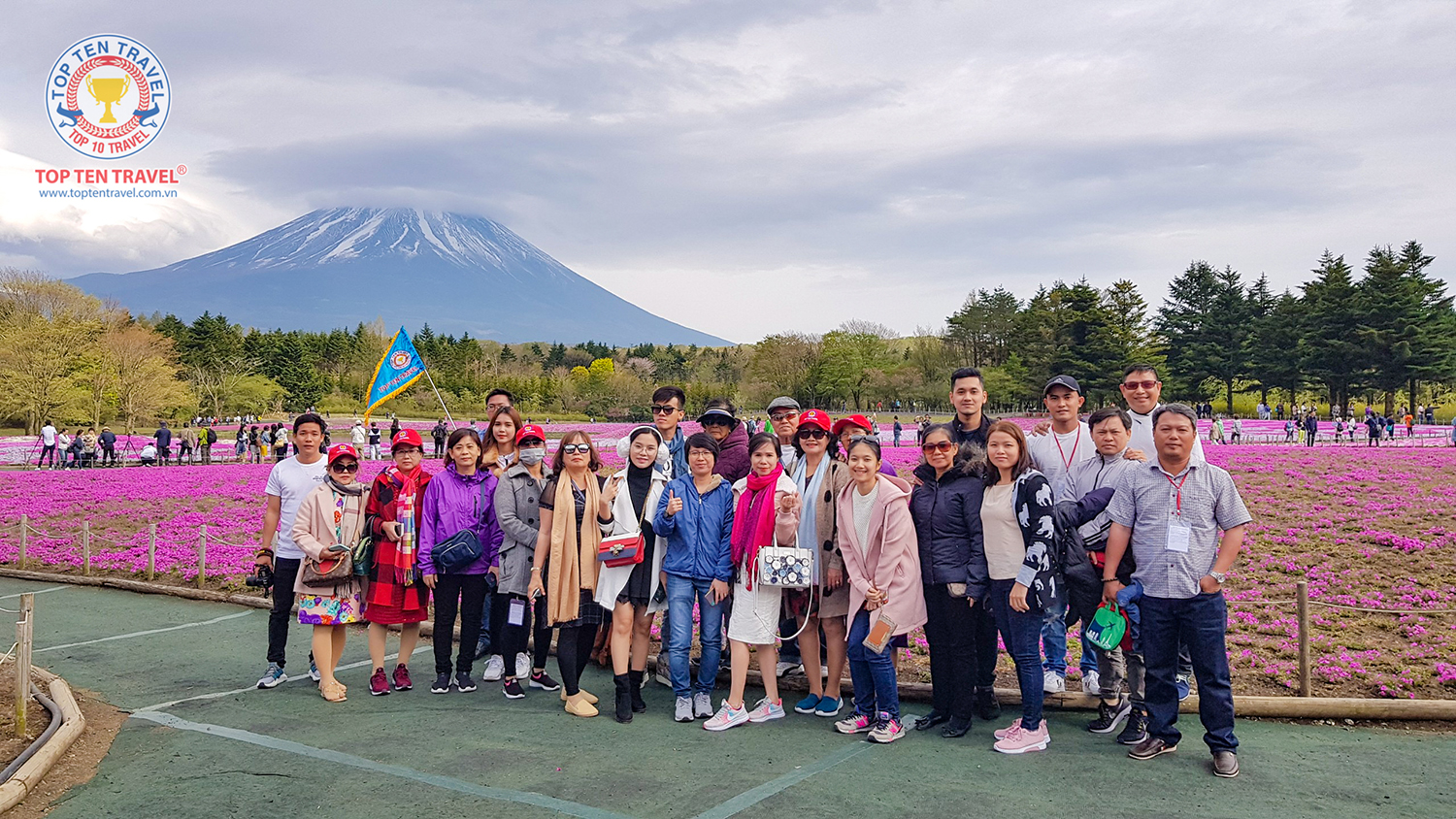 Du lịch Nhật Bản tháng 7 chiêm ngưỡng những vườn hoa khoe sắc rực rỡ