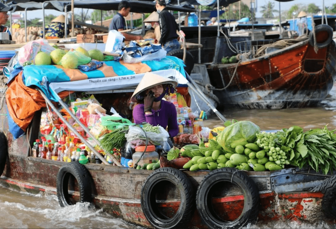 Dạo chơi ở chợ nổi Cái Răng – Cần Thơ