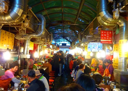 Những khu phố ăn đêm nổi tiếng Seoul