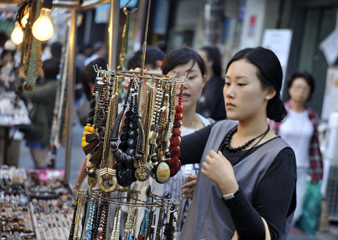 Những cách mua hàng giá rẻ ở Hàn Quốc