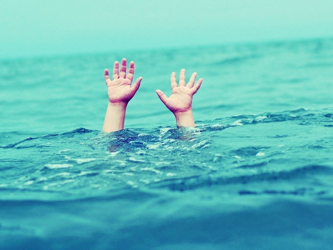 Kỹ năng tắm biển an toàn khi đi du lịch