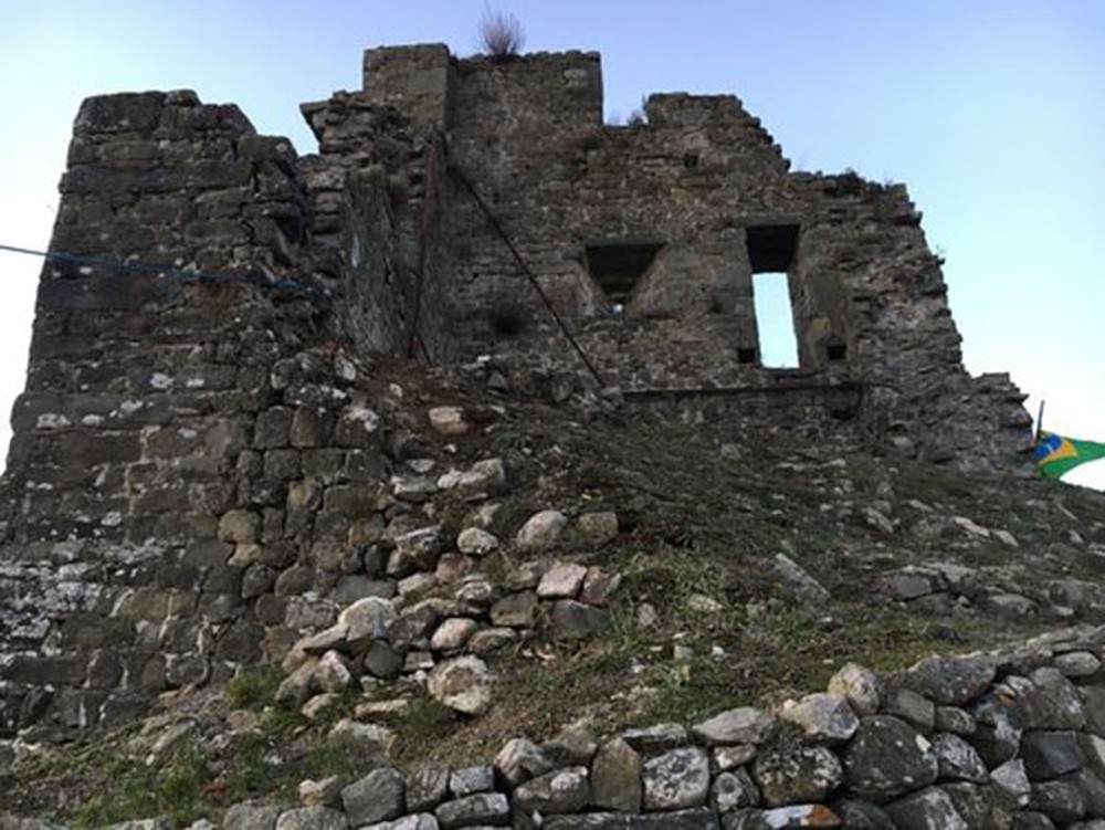 Thị trấn ma ám ảnh người gan dạ nhất ở Italia khiến nhiều du khách mê mẩn