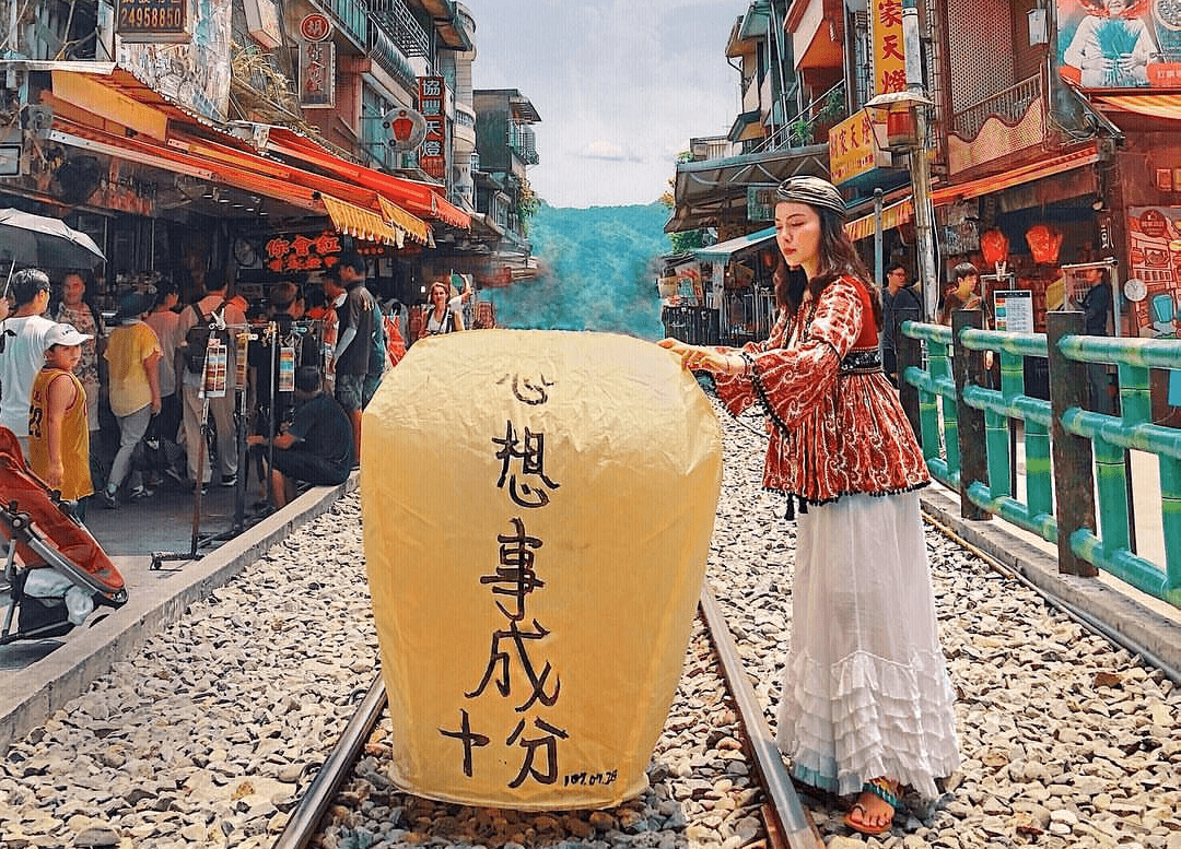 Ghé thăm ngôi làng cổ tích Thập Phần đẹp nhất Đài Loan