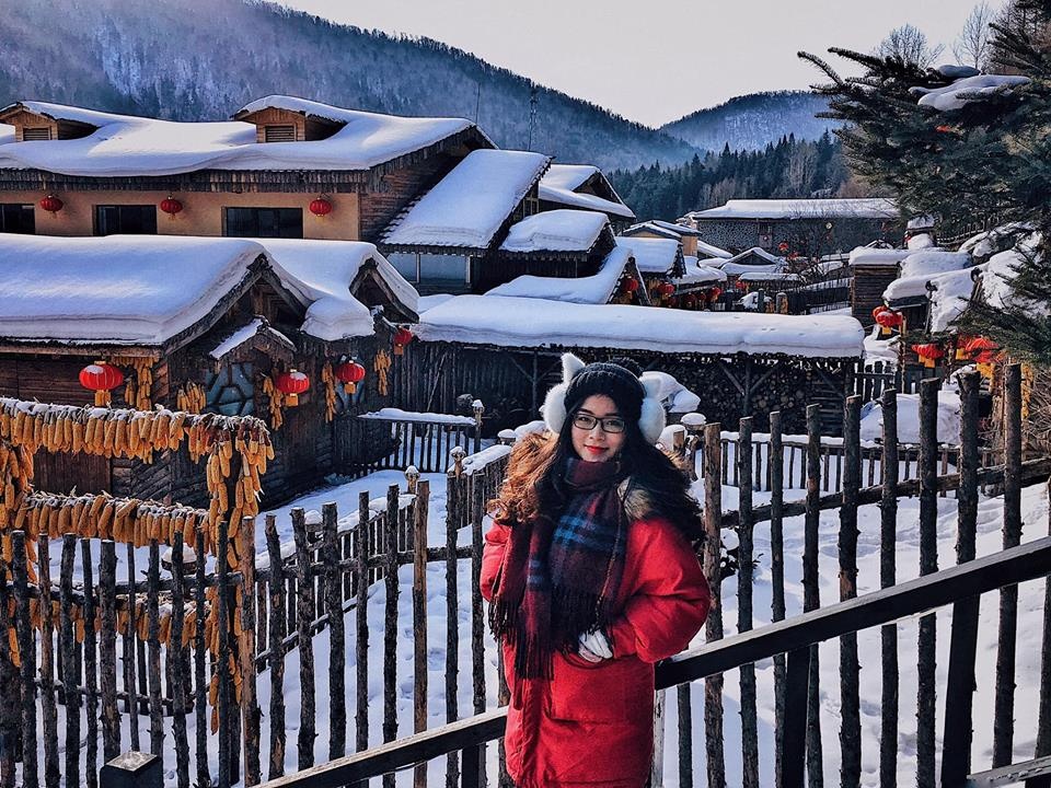 Ngôi làng phủ đầy tuyết trắng đẹp như cổ tích ở Trung Quốc