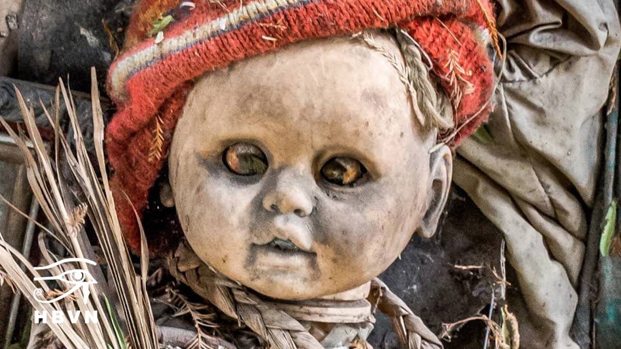 Hòn đảo búp bê đáng sợ ở Mexico