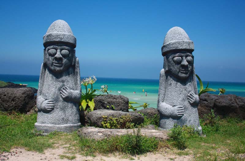 Khám phá tượng đá kỳ bí Dol Hareubang ở đảo JeJu Hàn Quốc