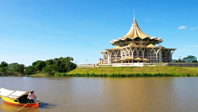 Khám phá vùng đất Kuching mới lạ của Malaysia