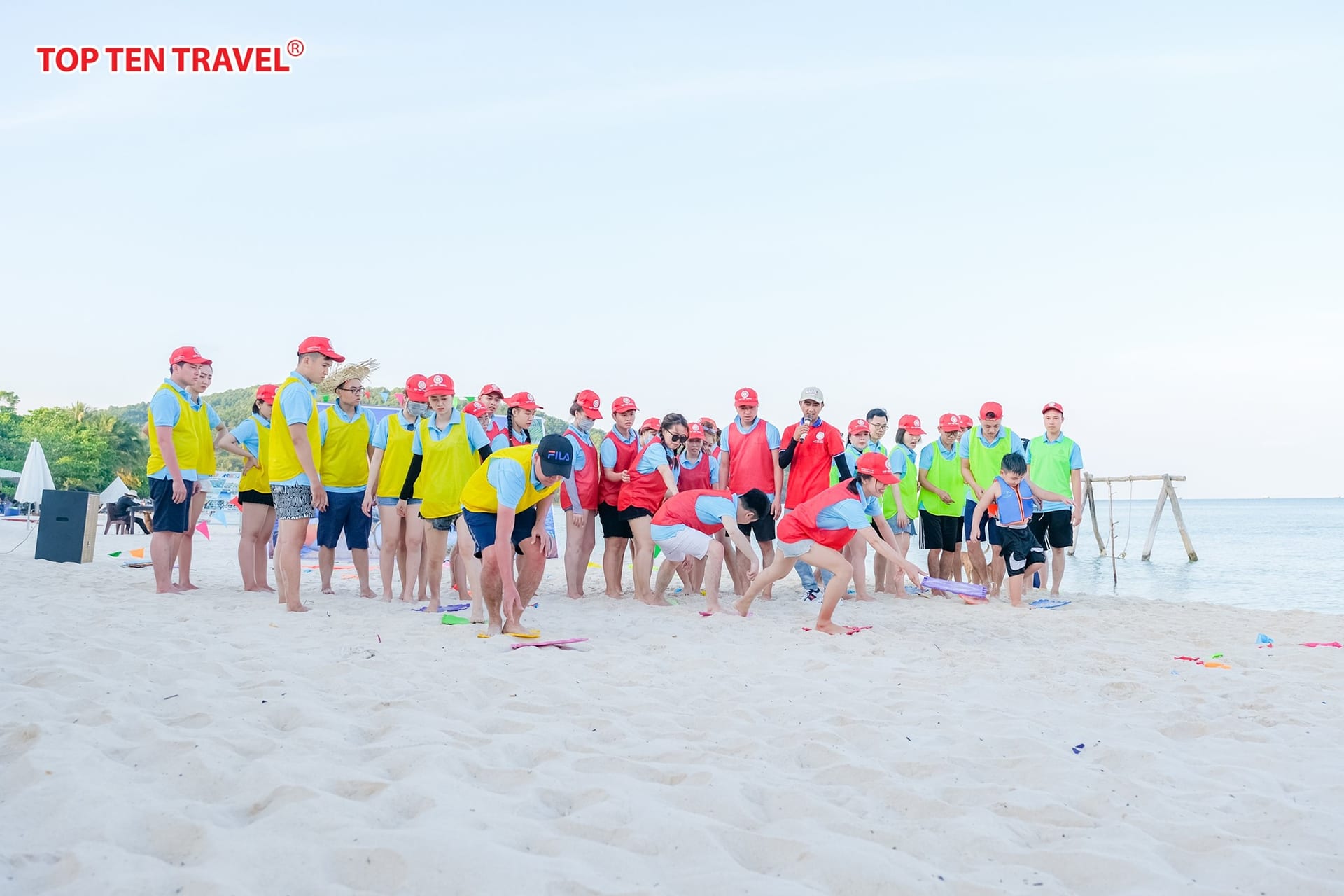 Tổ chức sự kiện kết hợp Team Building