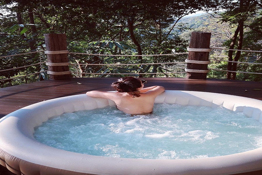 Lan Na Wild - 'Thiên đường' cho những người thích tắm thỏa thân và ngủ lều