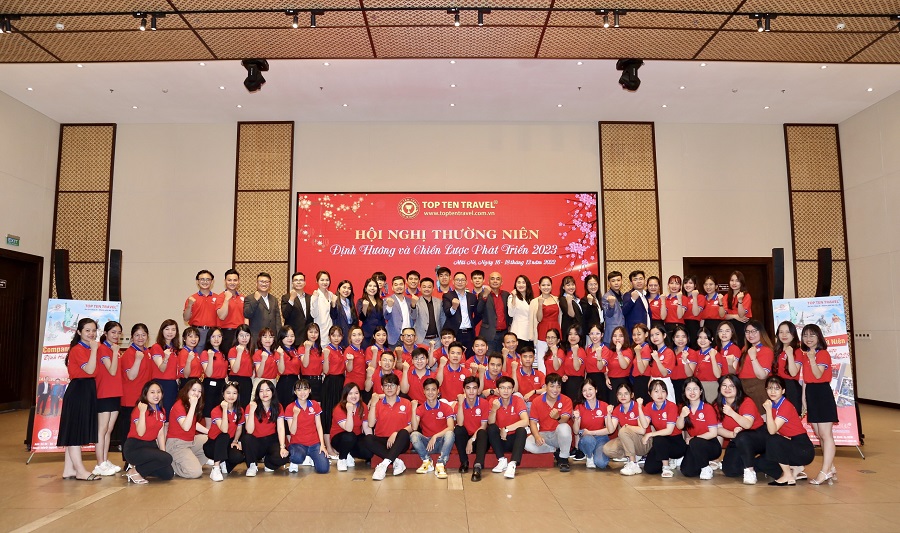 Top Ten Travel tưng bừng tiệc tất niên và mừng Xuân Quý Mão 2023