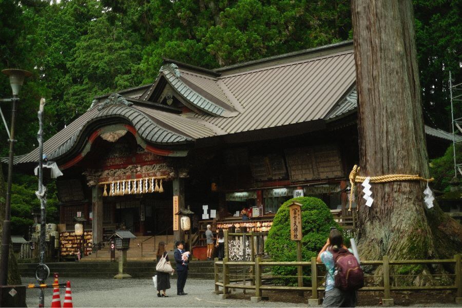 Khám phá Đền Fuji Sengen Jinja cổ kính tại Nhật Bản