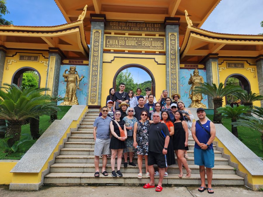 Tour Khách Đoàn Phú Quốc