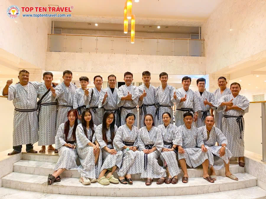 Tour Nhật Bản Khám Phá Làng Shirakawago