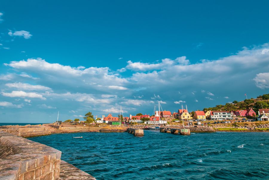 Bornholm là hòn đảo nằm ở phía đông Đan Mạch