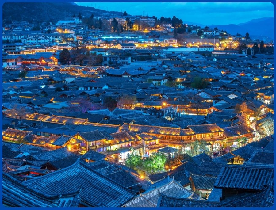 Khung cảnh yên bình của khu vực phố cổ mỗi khi màn đêm buông xuống