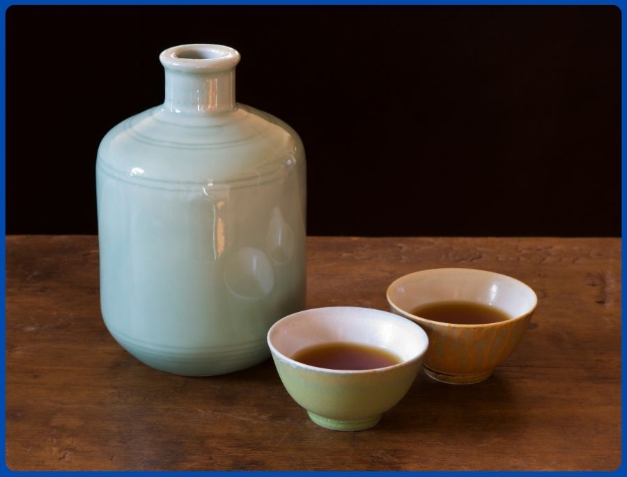 Rượu ngô tại khu vực Lệ Giang được nấu theo phương pháp thủ công của người dân tộc