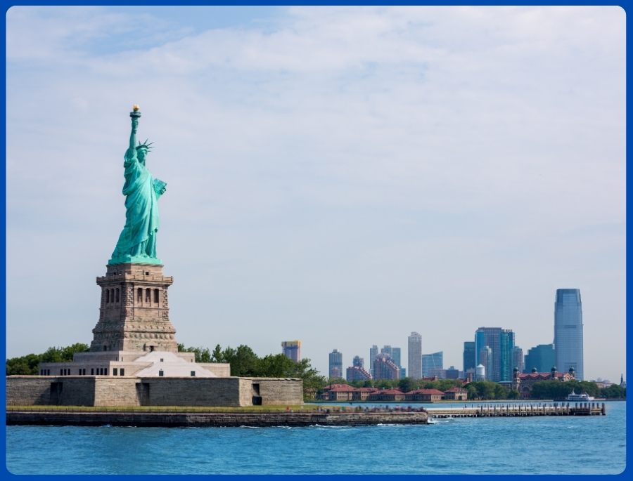 Vẻ đẹp hùng vĩ của Tượng Nữ Thần Tự Do tại Mỹ