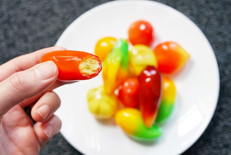 Luk Chup - bánh đậu xanh tạo hình trái cây đầy màu sắc