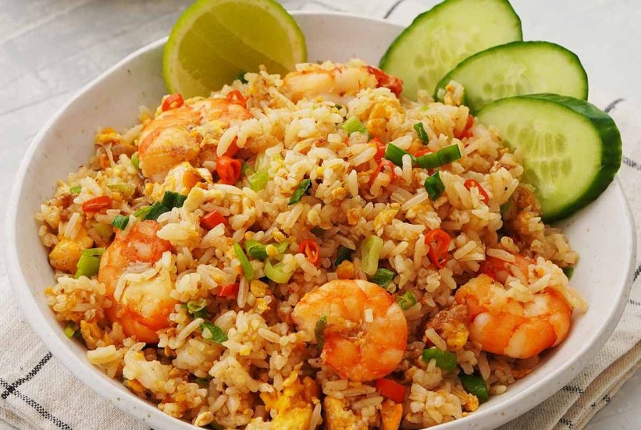 Khao Pad - Cơm chiên kiểu Thái đơn giản nhưng đậm đà hương vị truyền thống