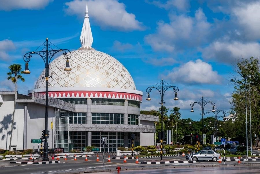 Bảo tàng Hoàng gia Regalia là nơi trưng bày các hiện vật của hoàng gia Brunei