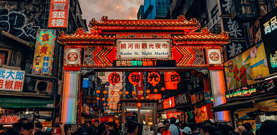 Chợ đêm Nhiêu Hà (Raohe Street Night Market) - Trải nghiệm ẩm thực và mua sắm truyền thống