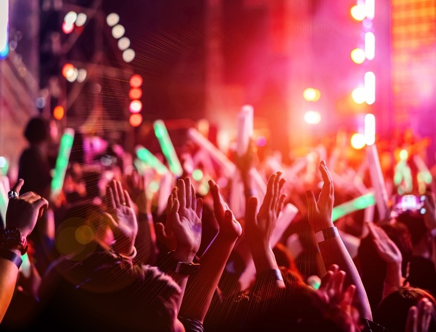 Fête de la Musique thu hút sự tham gia đông đảo của vô số khách du lịch trong và ngoài nước