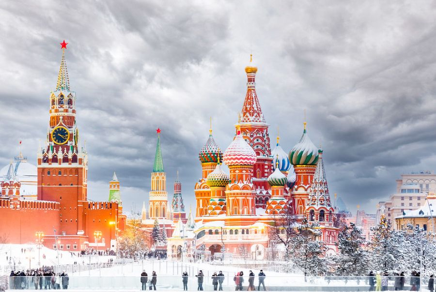 Khung cảnh ngập tràn tuyết trắng tựa như thế giới cổ tích tại Moscow