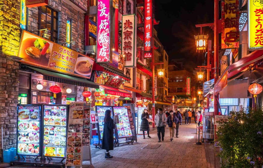 Chinatown Nankin-machi là một trong ba khu phố Tàu lớn nhất Nhật Bản