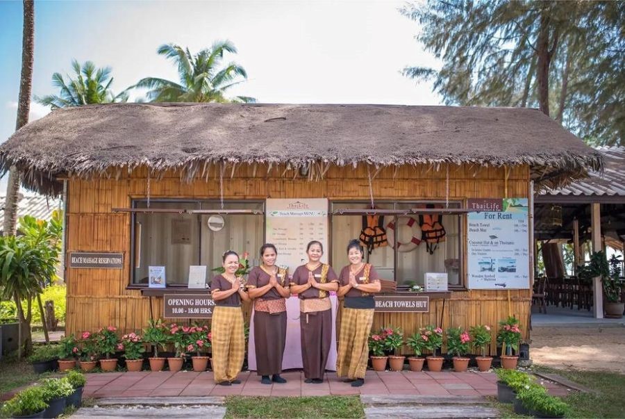 Tham quan The Thai Life Village để hiểu rõ hơn không gian sống truyền thống của người dân