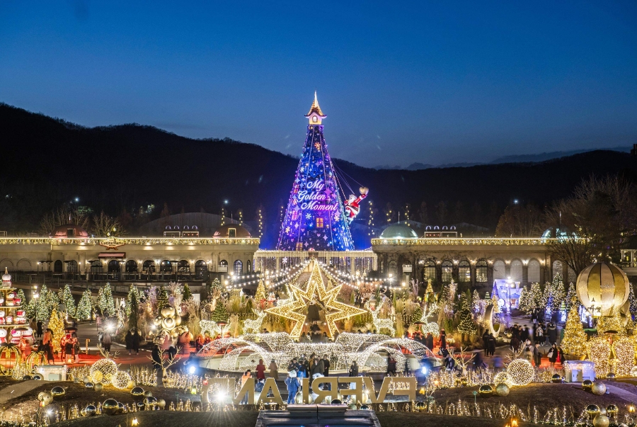 Du khách đừng quên kiểm tra thời tiết trước khi khởi hành đến chơi công viên Everland nhé