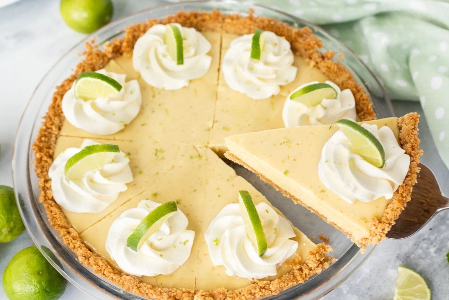 Key Lime Pie Florida nổi tiếng với vị chua ngọt dịu mát