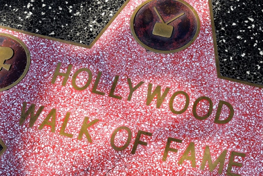 Ngôi sao đầu tiên của Đại Lộ Danh Vọng được lắp đặt thử nghiệm vào năm 1958 