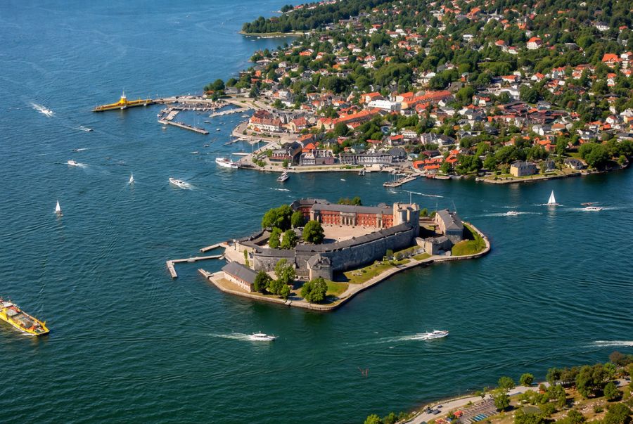 Quần đảo Stockholm sở hữu hơn 30.000 hòn đảo lớn nhỏ tạo nên một bức tranh thiên nhiên biển đảo vừa khoáng đạt vừa thơ mộng.