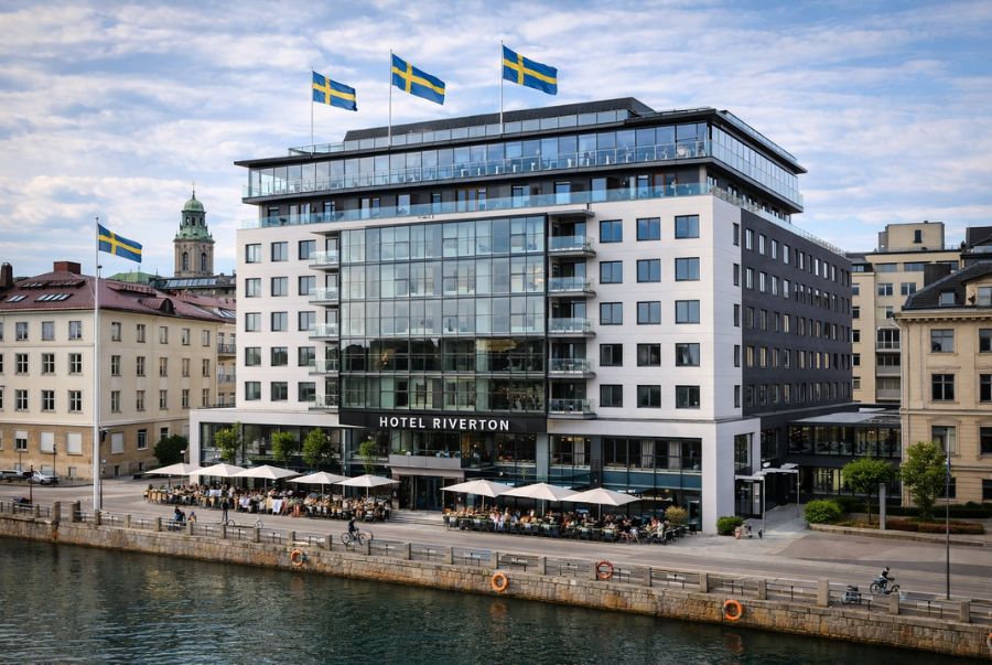 Hotel Riverton sở hữu không gian mở hướng thẳng ra sông Göta
